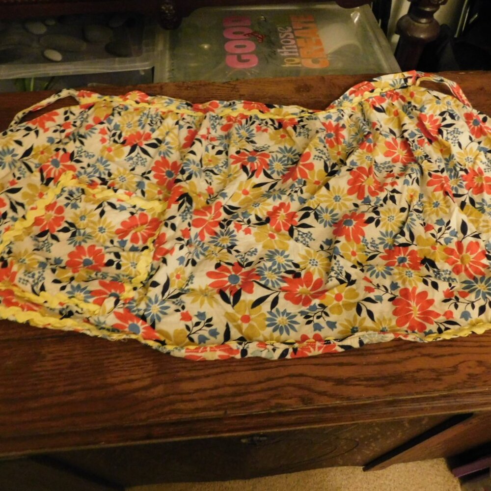 Cotton  Floral Waist Apron Midcentury